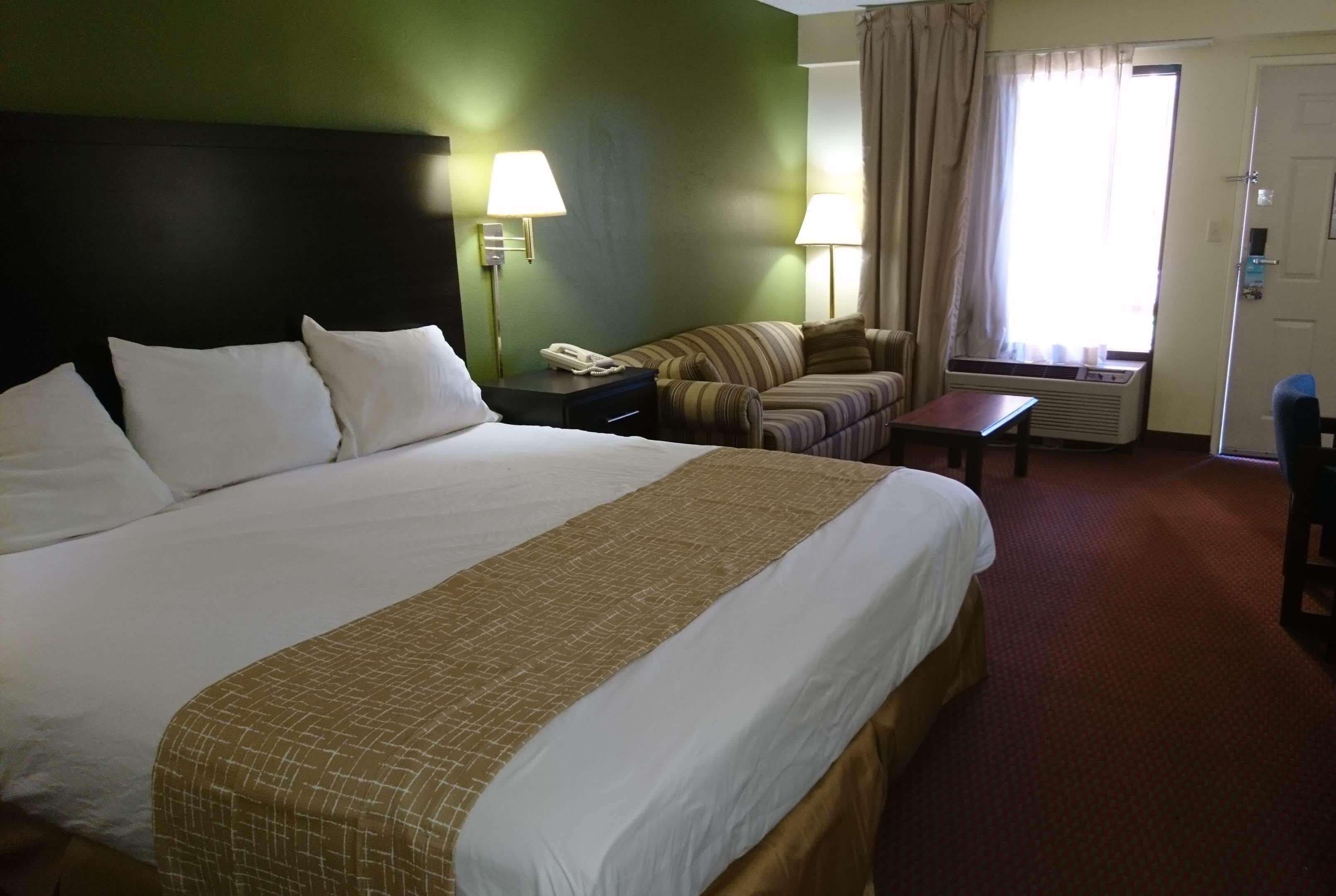 Travelodge By Wyndham Knoxville East מראה חיצוני תמונה