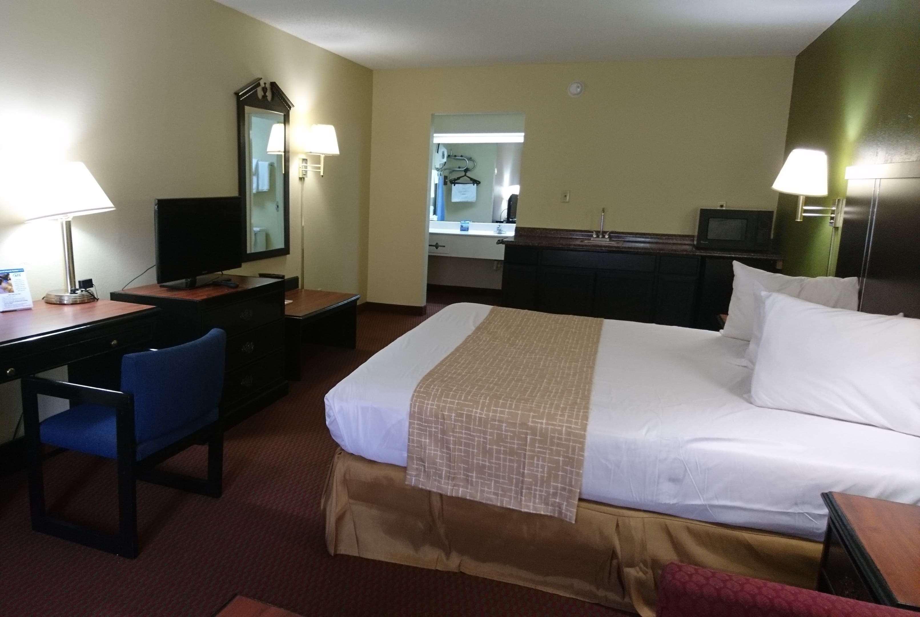 Travelodge By Wyndham Knoxville East מראה חיצוני תמונה