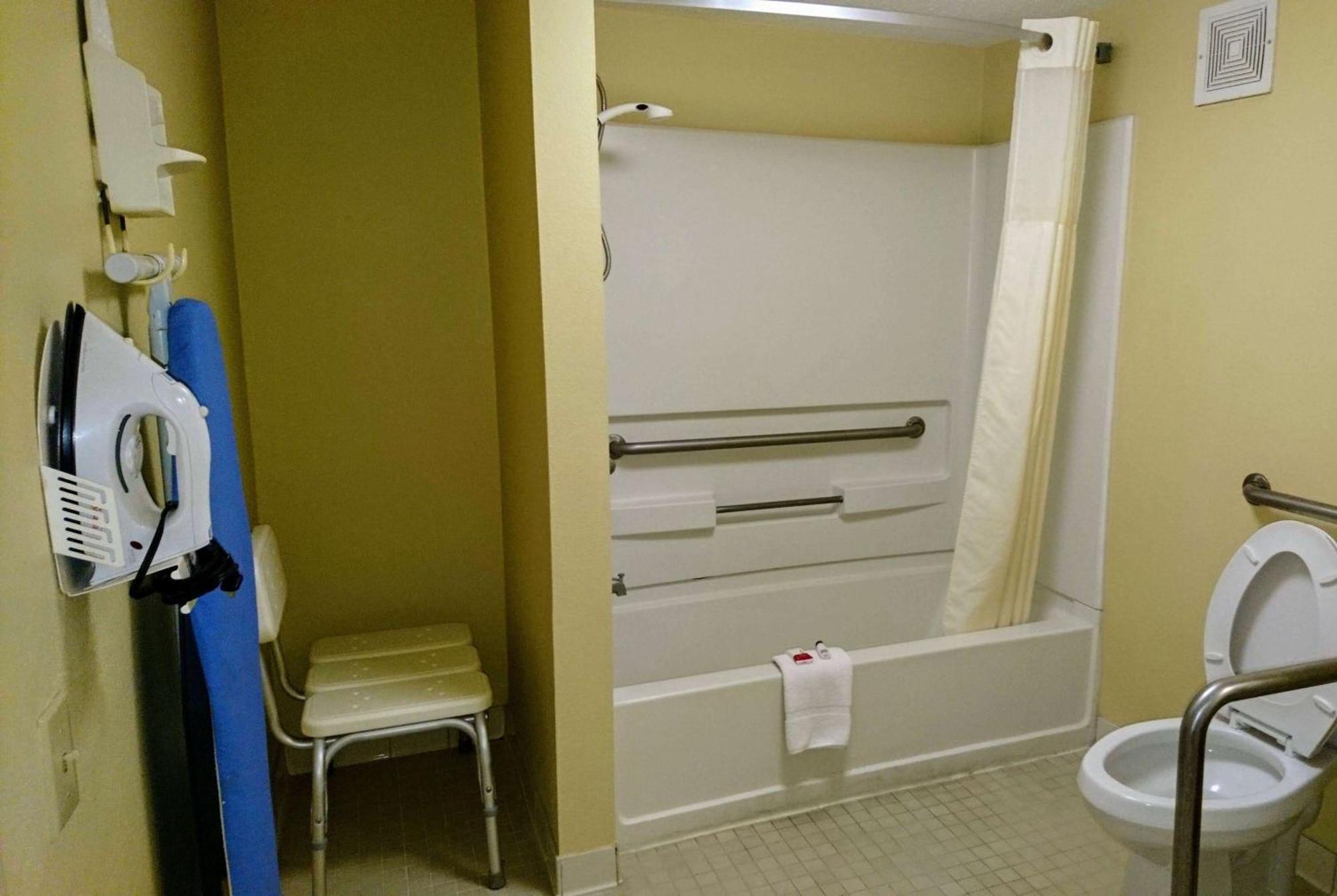 Travelodge By Wyndham Knoxville East מראה חיצוני תמונה
